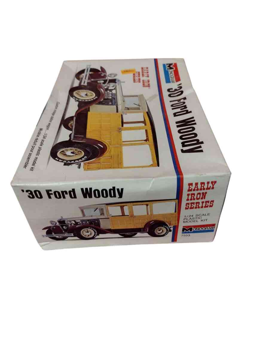 yellow 30s ford woody model car kit - Saint Louis, Missouri - FleaMarketBay
