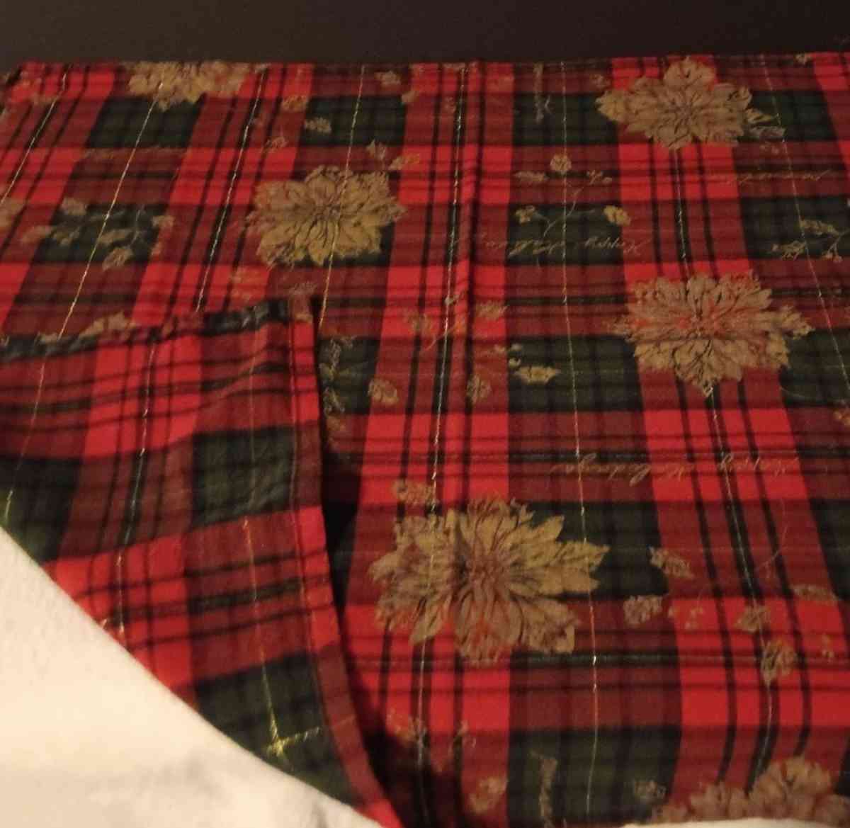 Handmade Table Runner Holiday Print - Nashville, Arkansas - FleaMarketBay