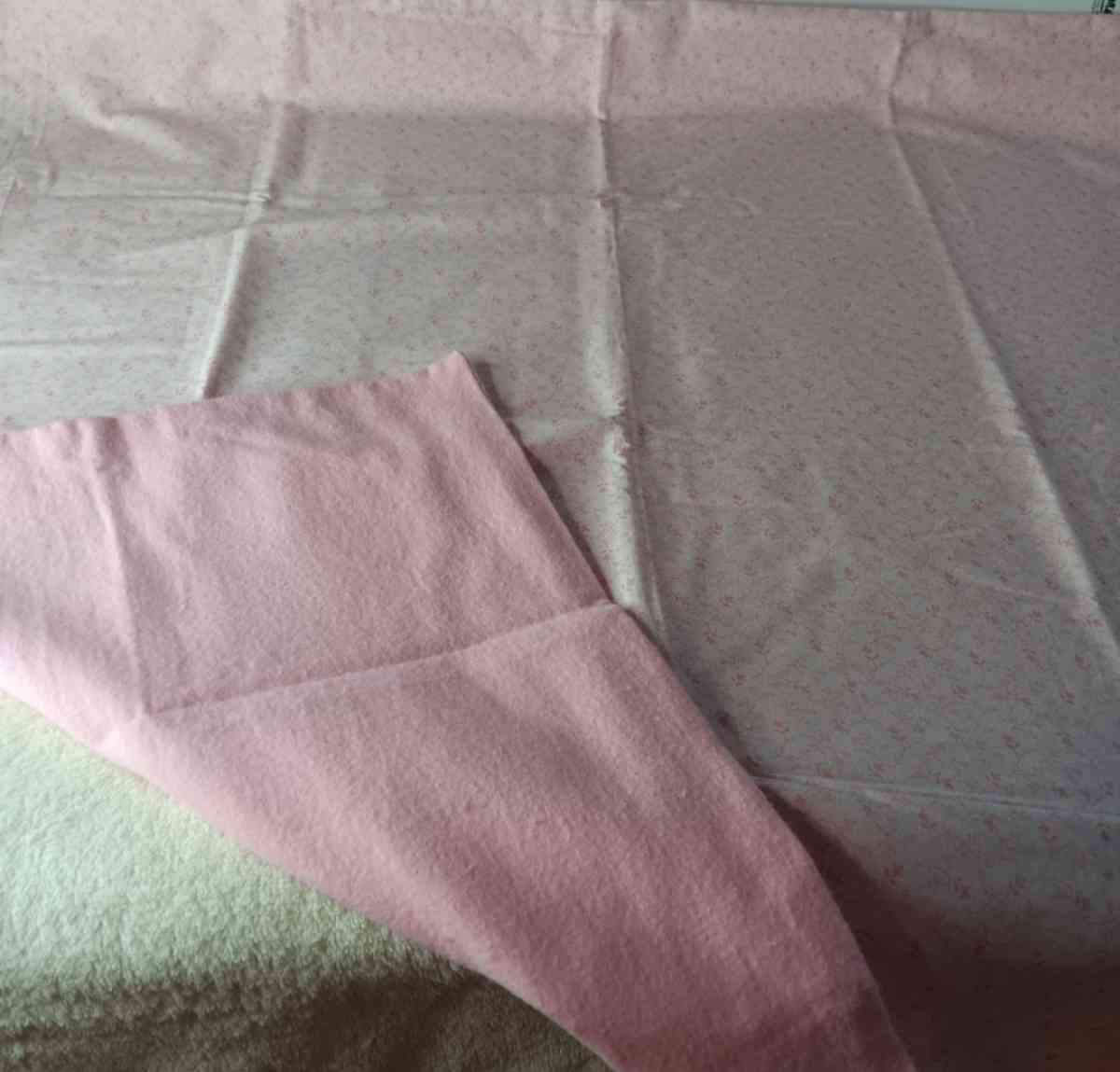 Handmade Baby Blanket Pink White - Nashville, Arkansas - FleaMarketBay