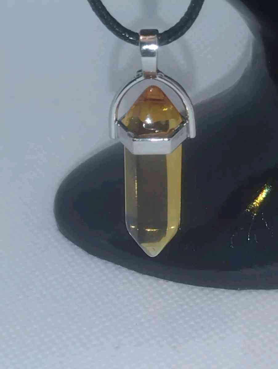 Citrine Glass Pendant Necklace - Roanoke, Virginia - FleaMarketBay