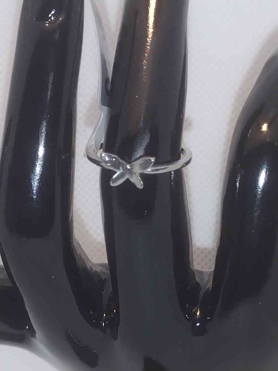 Butterfly Retro Geometric Ring - Roanoke, Virginia - FleaMarketBay