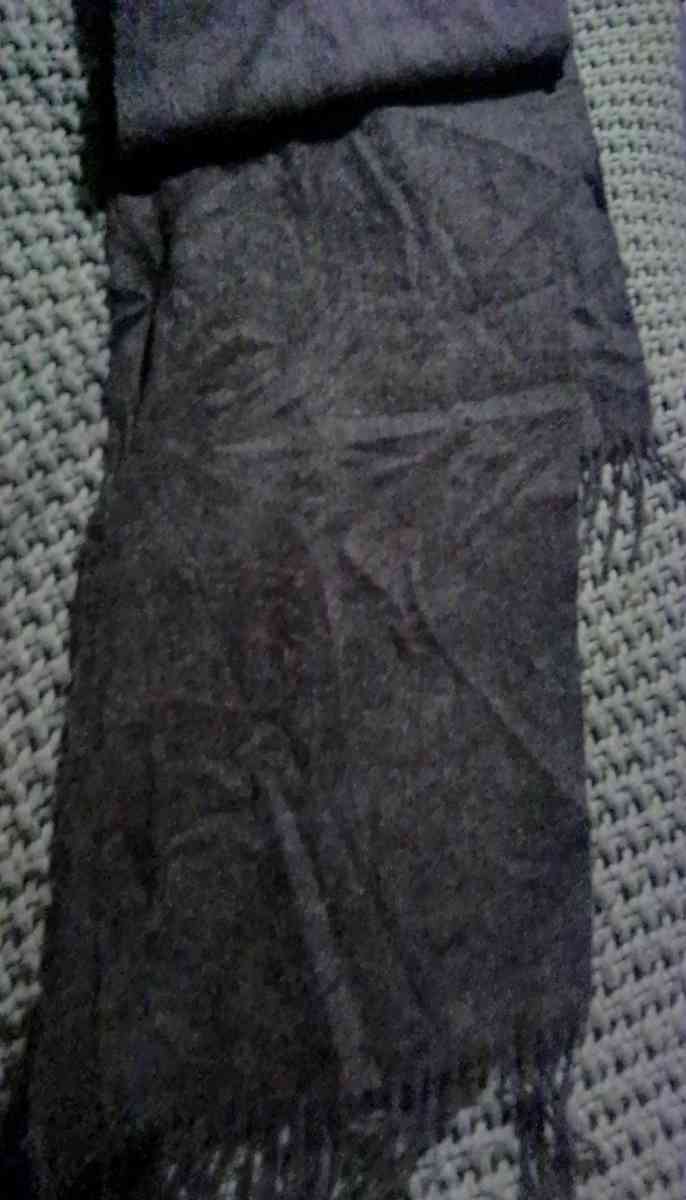 London Cashmere Co scarf - Pensacola, Florida