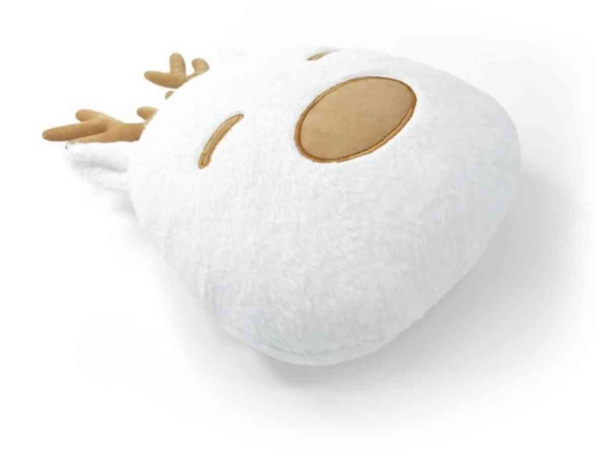 Target bullseyes playground christmas reindeer pillow 14H - Indianapolis, Indiana - FleaMarketBay