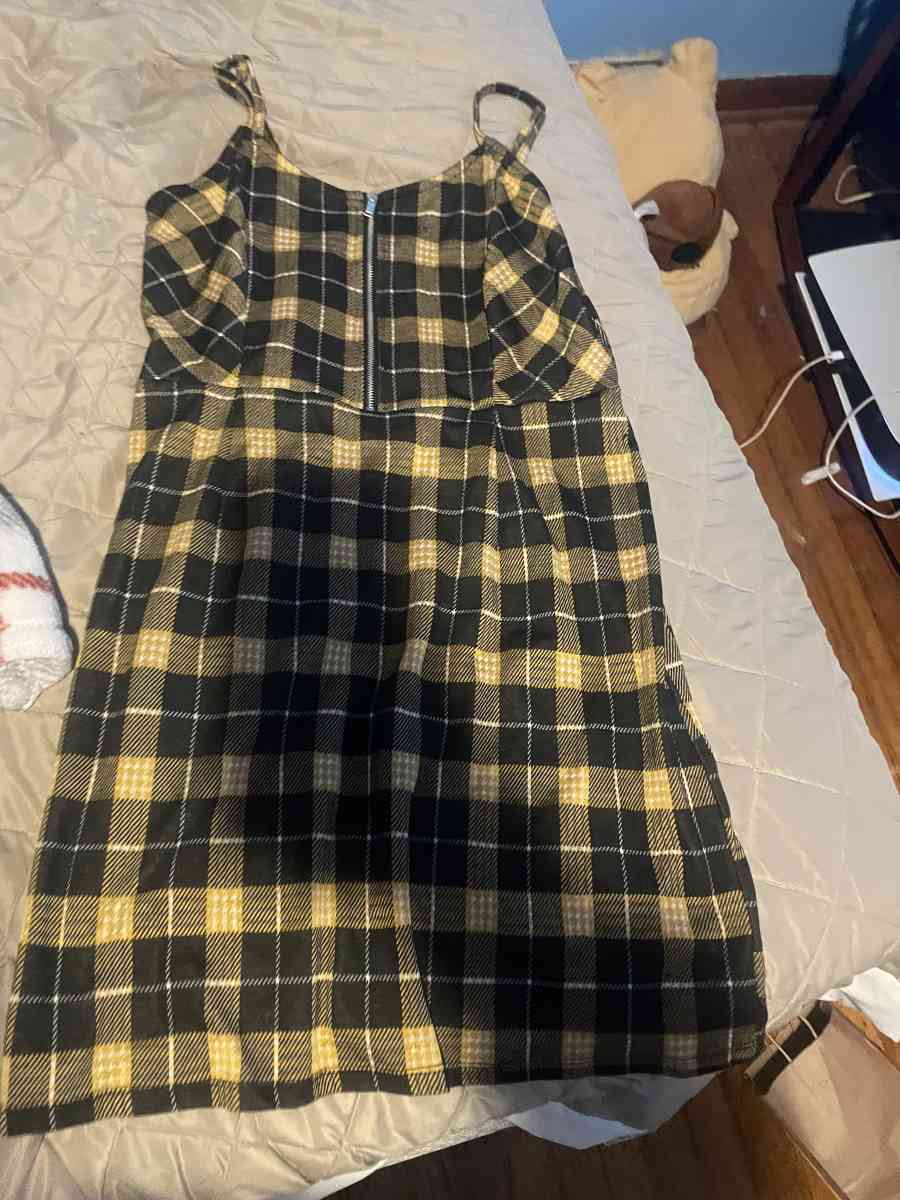 dress - Jackson, Ohio