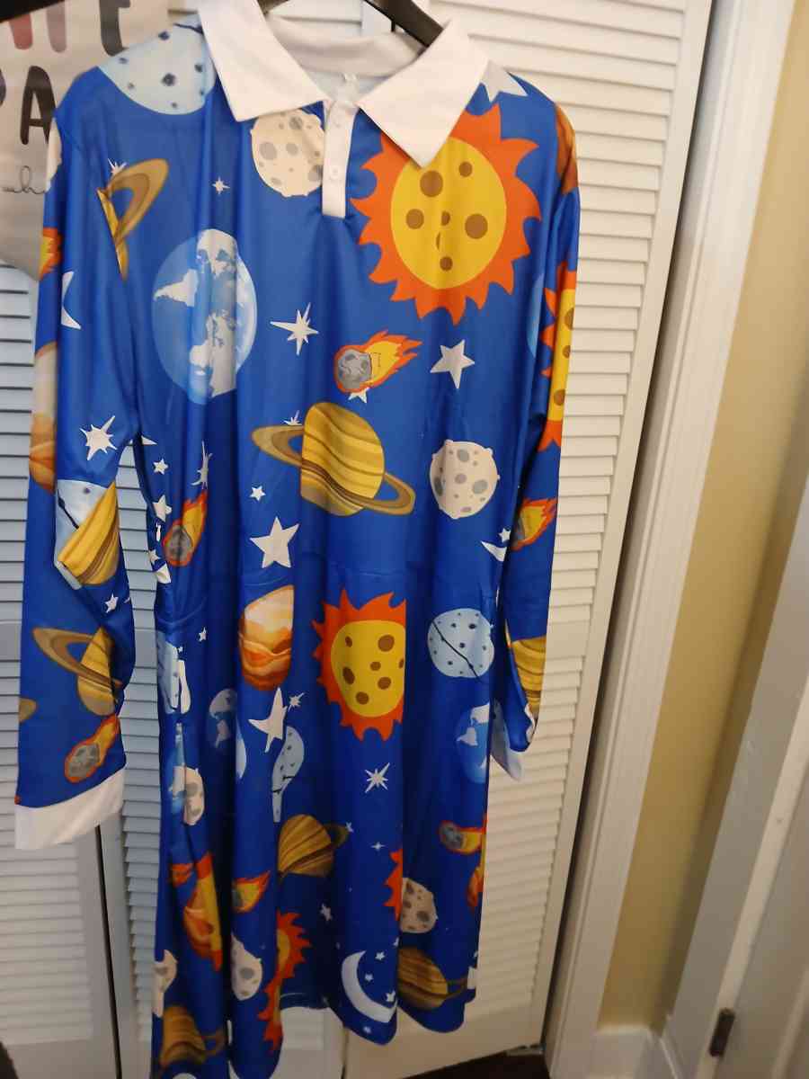 School bus Ms Frizzle custom xxl with items - Indianapolis, Indiana - FleaMarketBay