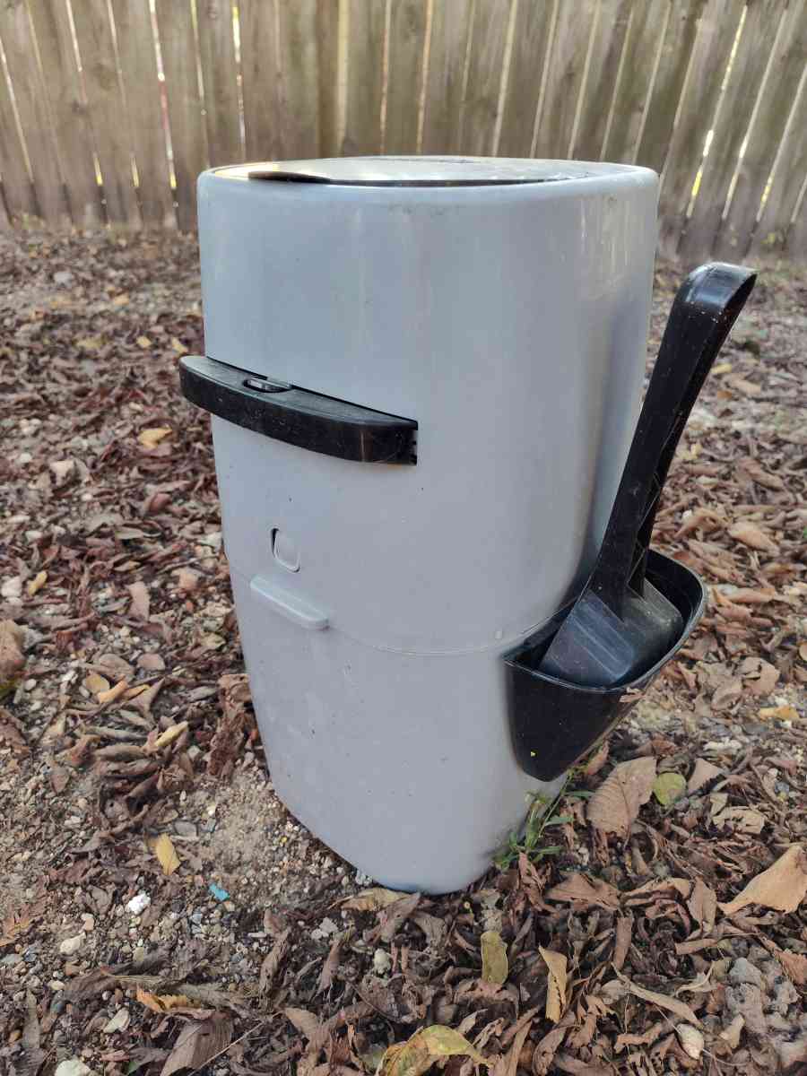 Cat Litter Genie - Wolfe City, Texas