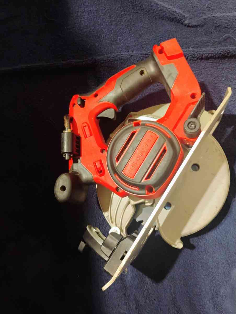 Milwaukee skill saw - Cleburne, Texas - FleaMarketBay