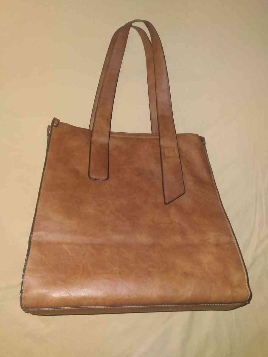 Faux Leather Purse - Aurora, Colorado - FleaMarketBay