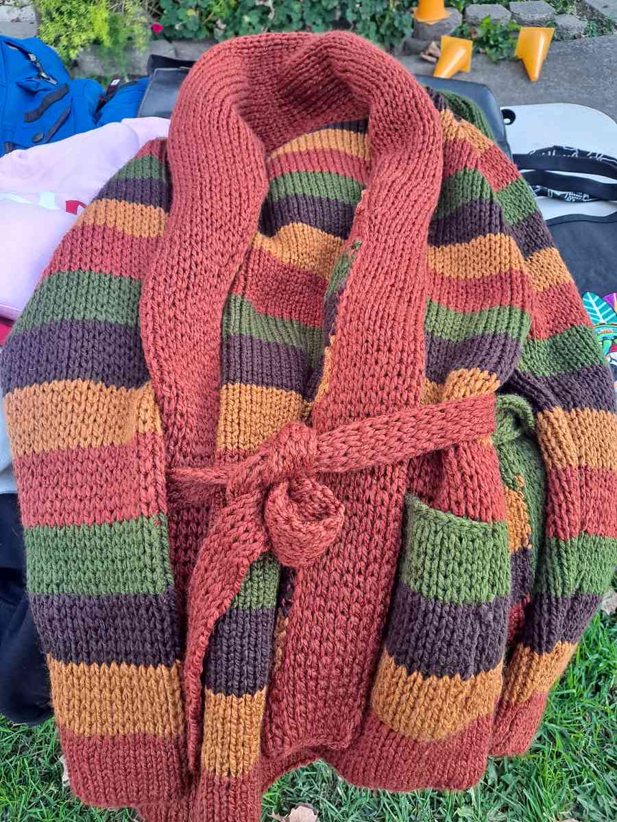 handmade sweaters - Palo Alto, California - FleaMarketBay