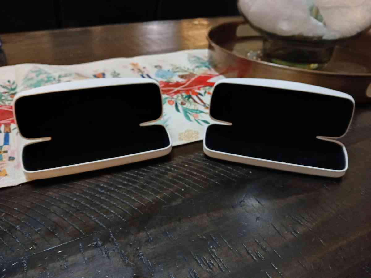 1 for 8 dollars or 2 for 12 dollars Calvin Klein cases - Indianapolis, Indiana - FleaMarketBay