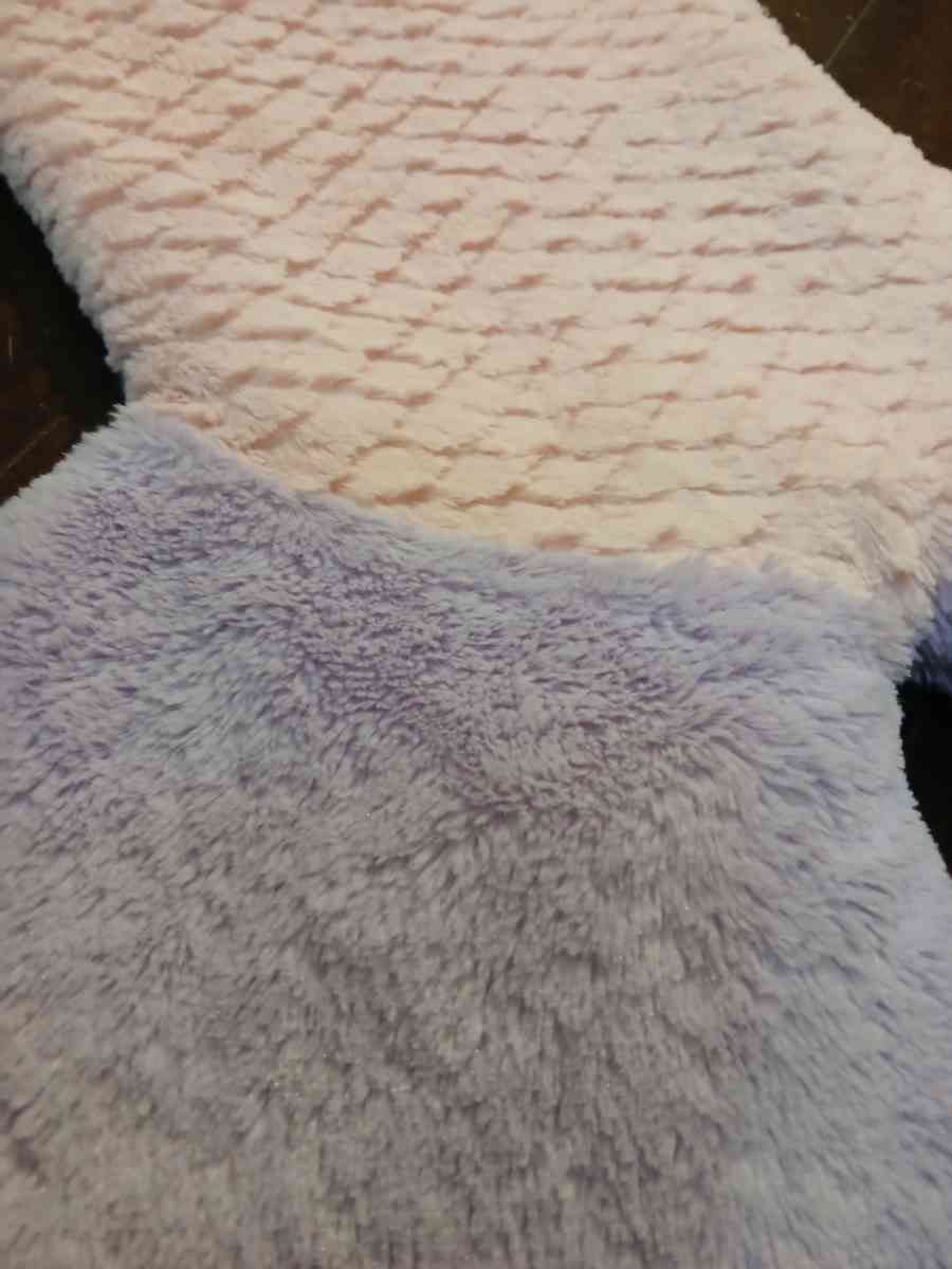 Authentic Kids murmaid pink and purple blanket tail - Indianapolis, Indiana - FleaMarketBay