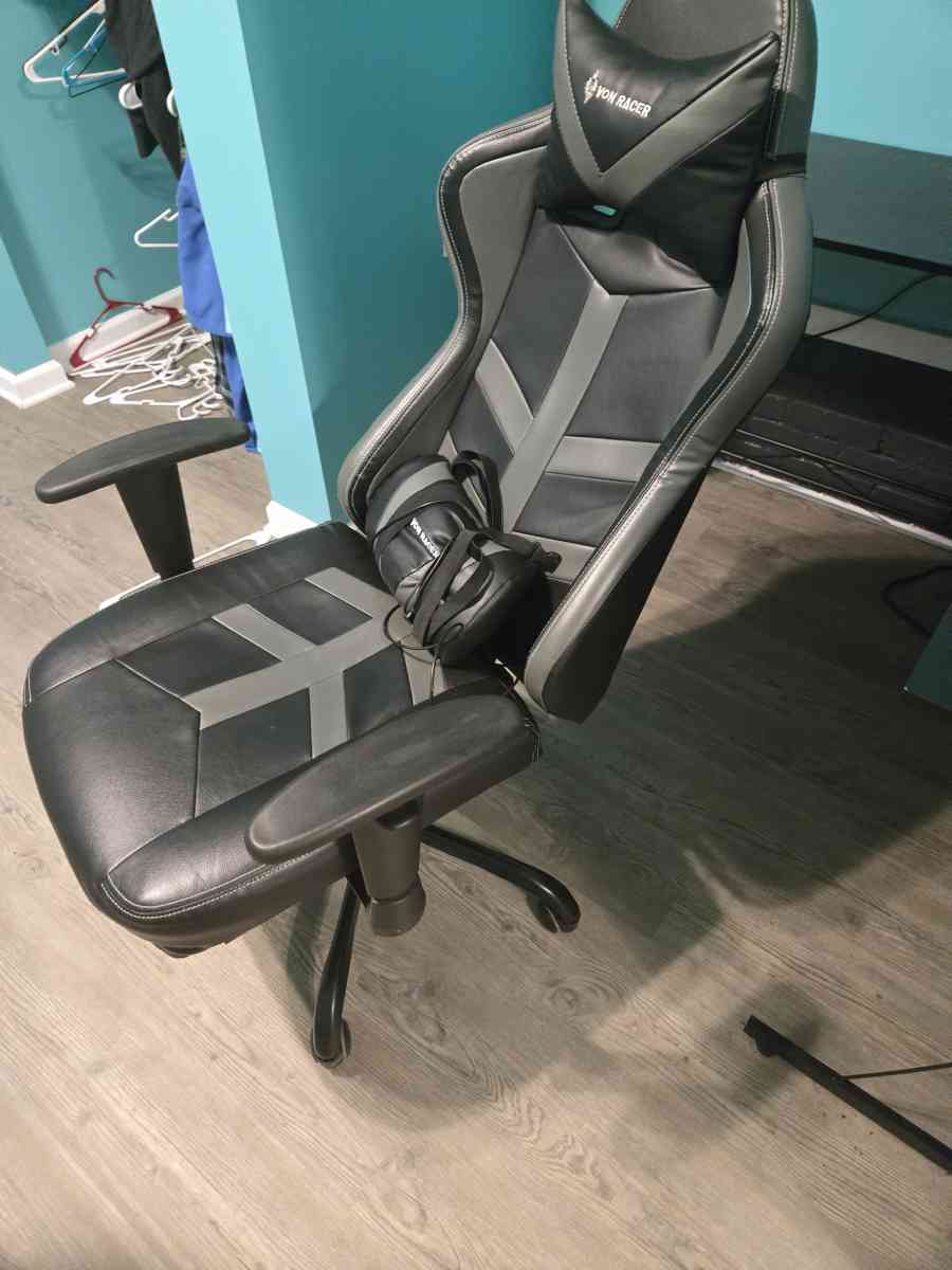 gaming chair - Hartsville, South Carolina - FleaMarketBay