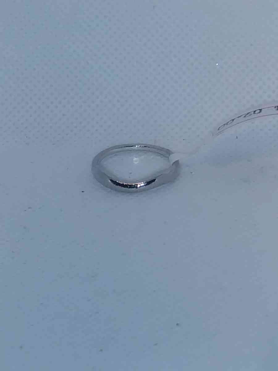 Wavy Retro Geometric Ring - Roanoke, Virginia - FleaMarketBay