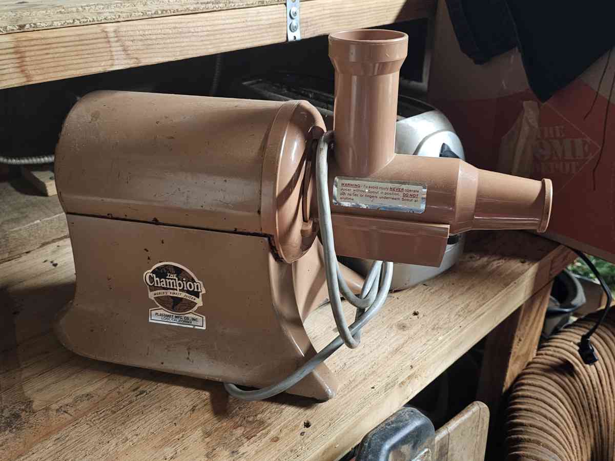 kitchen must haves - Nevada City, California - FleaMarketBay