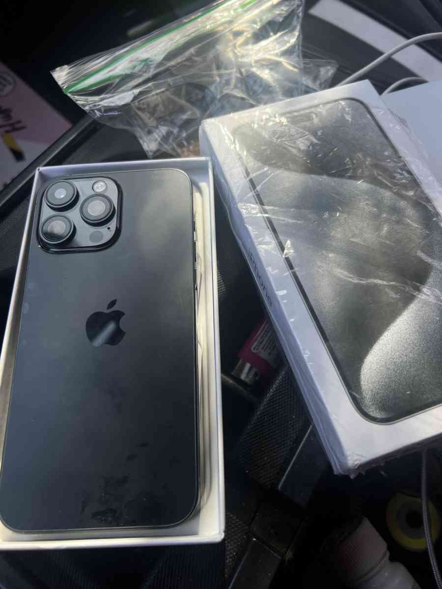 iphone 15 pro max new - San Mateo, California - FleaMarketBay