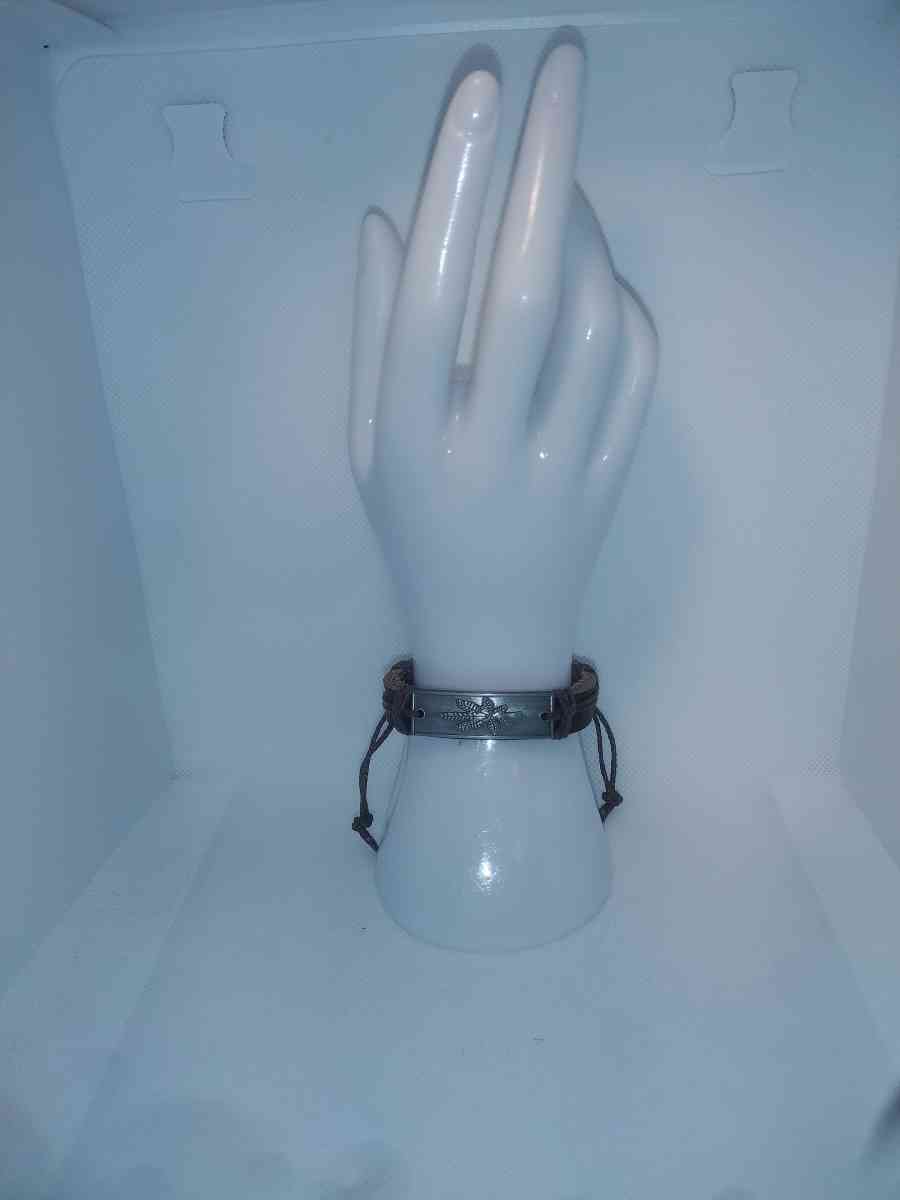 Brown Leaf Leather Bracelet VCB - Roanoke, Virginia