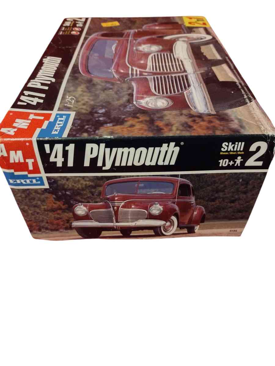 red 41 Plymouth 2 in 1 model car kit - Saint Louis, Missouri - FleaMarketBay