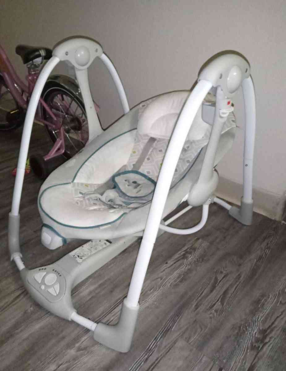 crib play pin and swing 150 OBO - Weslaco, Texas - FleaMarketBay