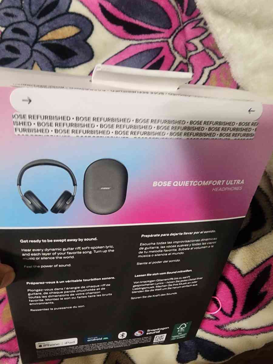 Audfonos - Pasadena, California - FleaMarketBay