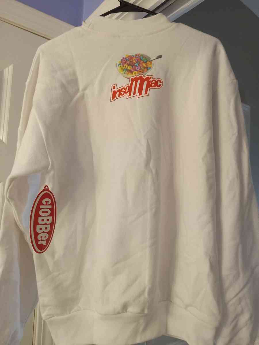 designer insomniac crew neck sweater size Medium - Terre Haute, Indiana - FleaMarketBay