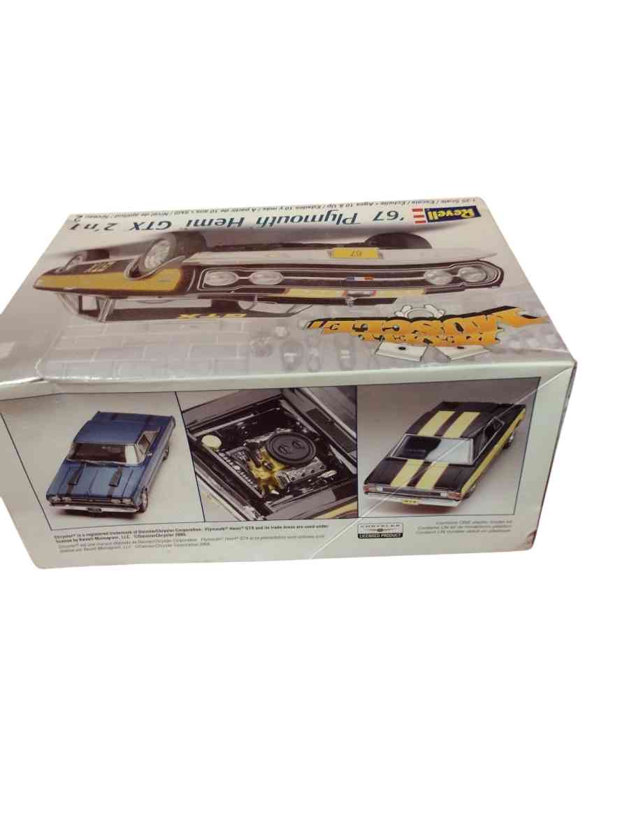 67 Plymouth hemi GTX model car kit - Saint Louis, Missouri - FleaMarketBay