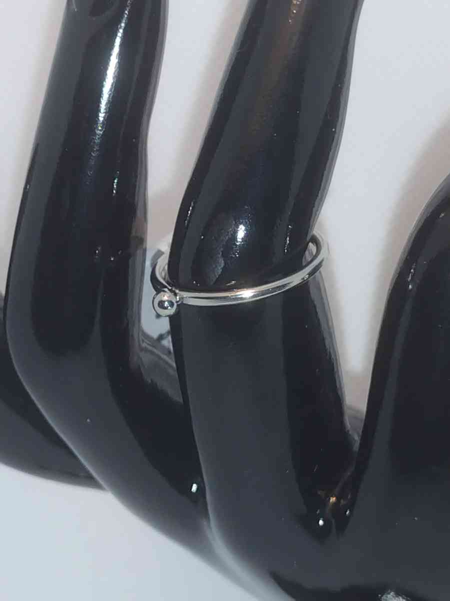 Silvery Sphere Ring RG - Roanoke, Virginia - FleaMarketBay