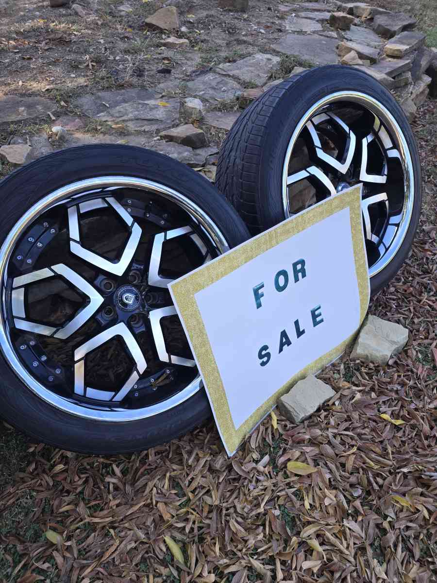 22 inch rims with tires - Grand Saline, Texas - FleaMarketBay