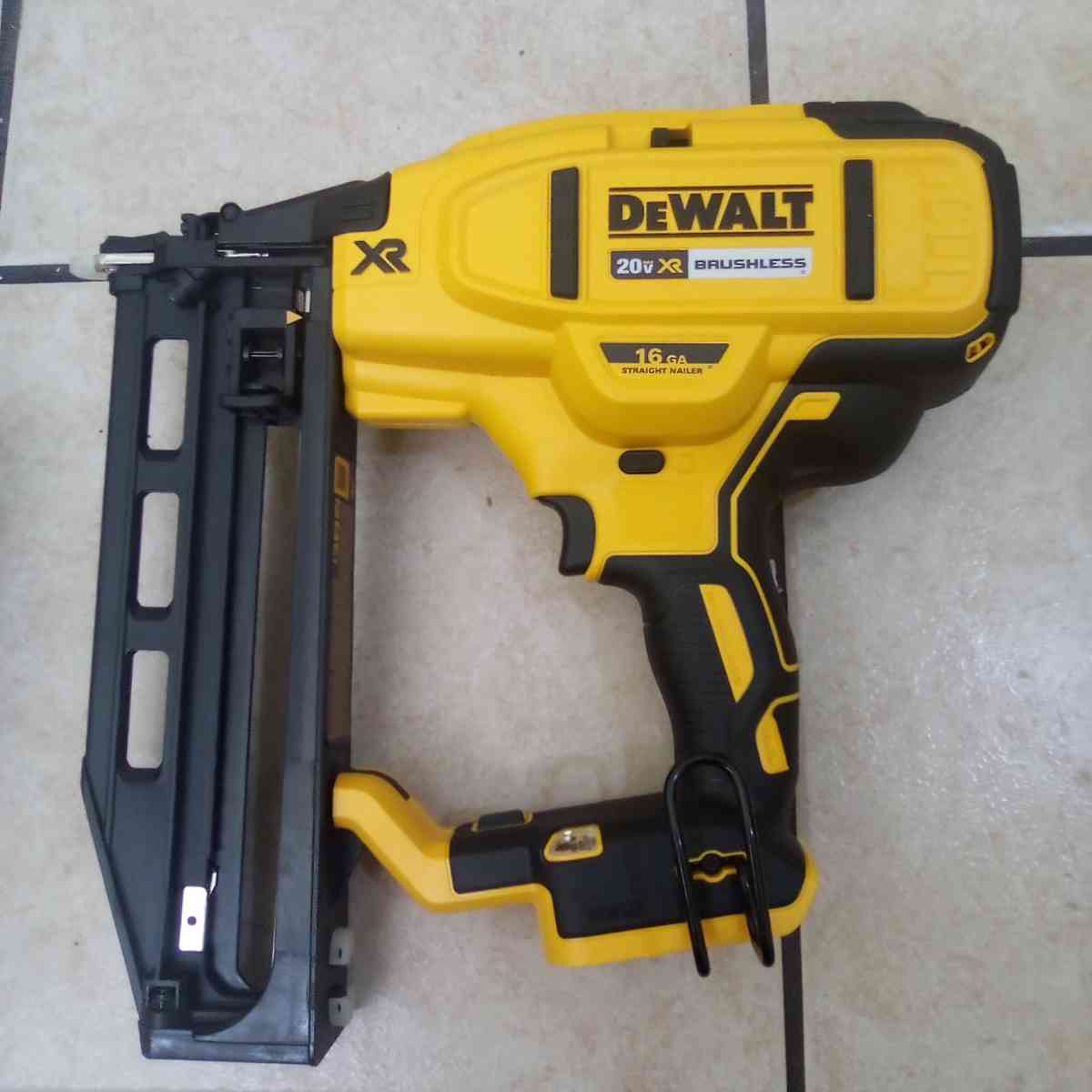 DeWalt XR 16 GA Straight Finish Nailer tool Only - San Antonio, Texas - FleaMarketBay