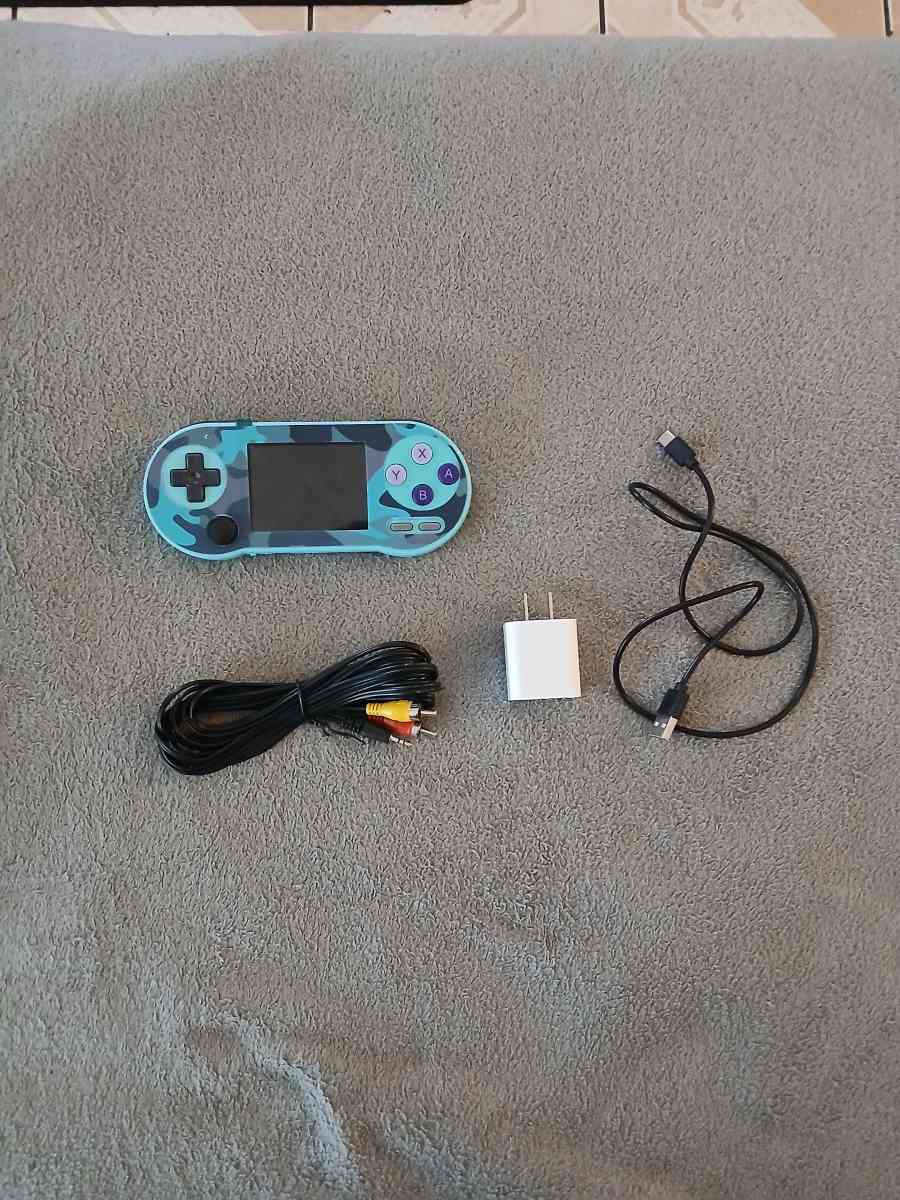 Data Frog SF2000 Handheld Game Station Console - North Hollywood, California - FleaMarketBay