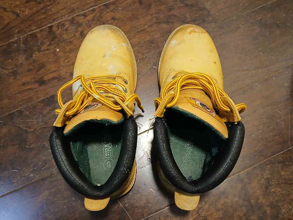 Brahma Steel Toe Waterproof Oil  Slip Resistant EH Size 8 - Indianapolis, Indiana - FleaMarketBay