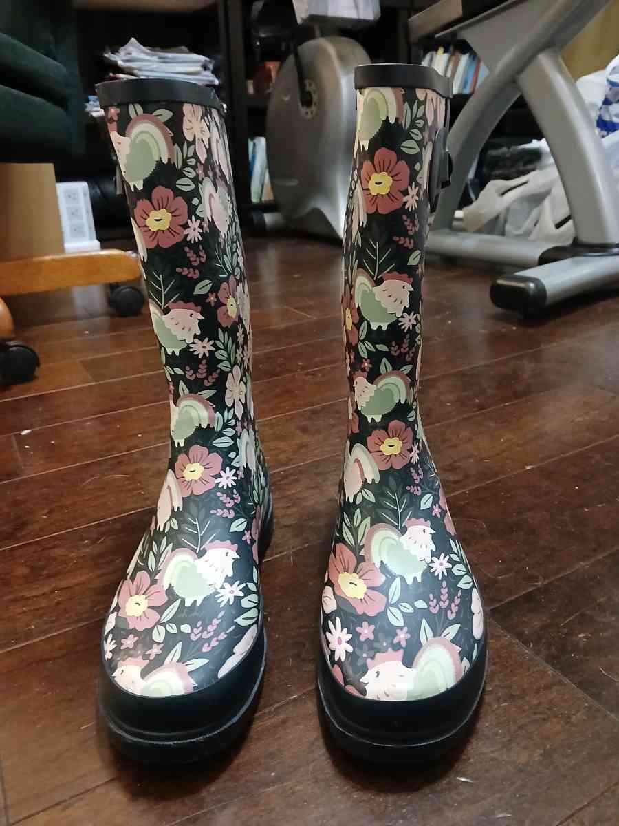 Western Chief rain boots size 8 - Indianapolis, Indiana - FleaMarketBay