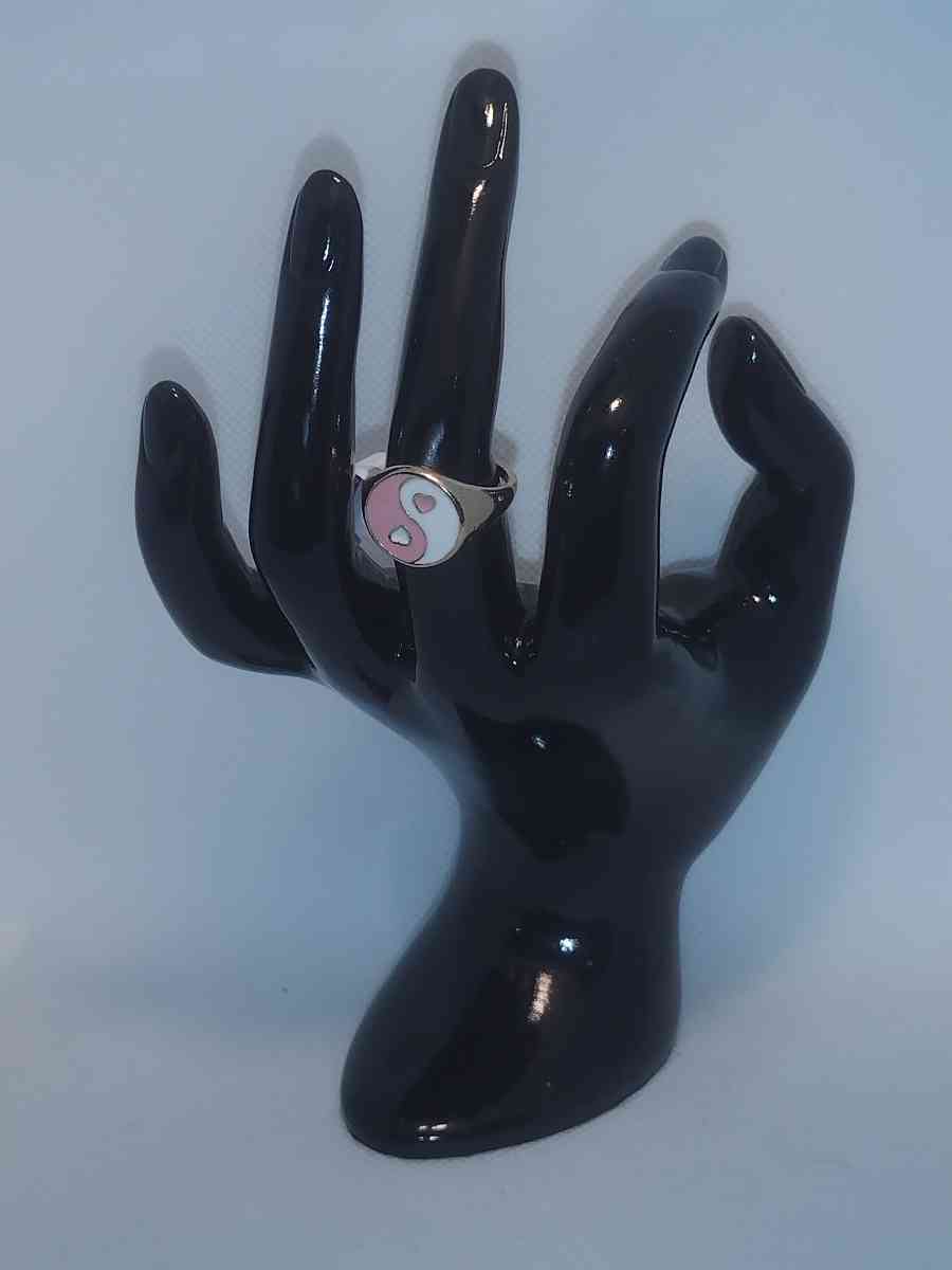 Pink White Yinyang Heart Ring - Roanoke, Virginia - FleaMarketBay