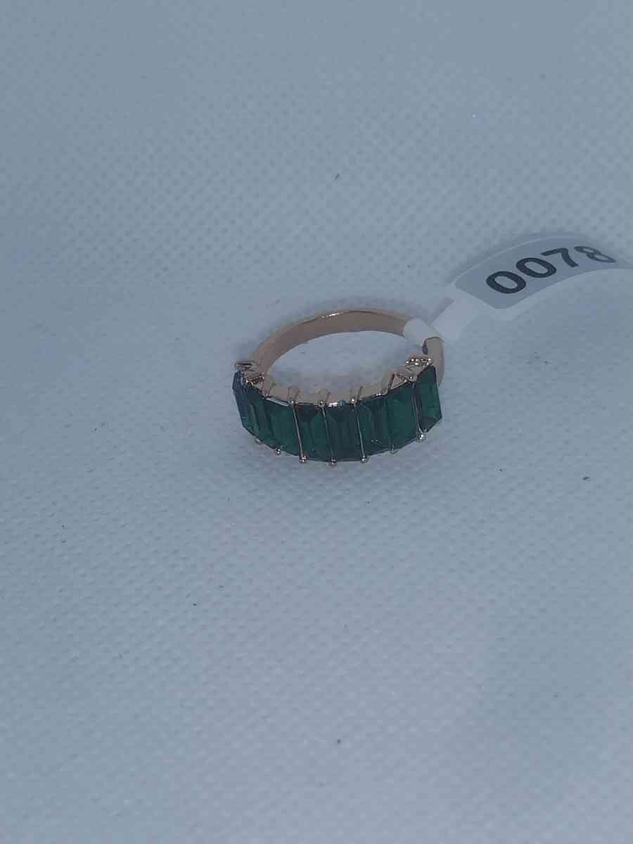 Straight Green Chic Rhinestone Ring - Roanoke, Virginia - FleaMarketBay