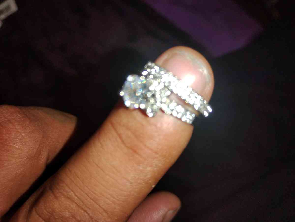 5 new rings - Saint Joseph, Missouri - FleaMarketBay