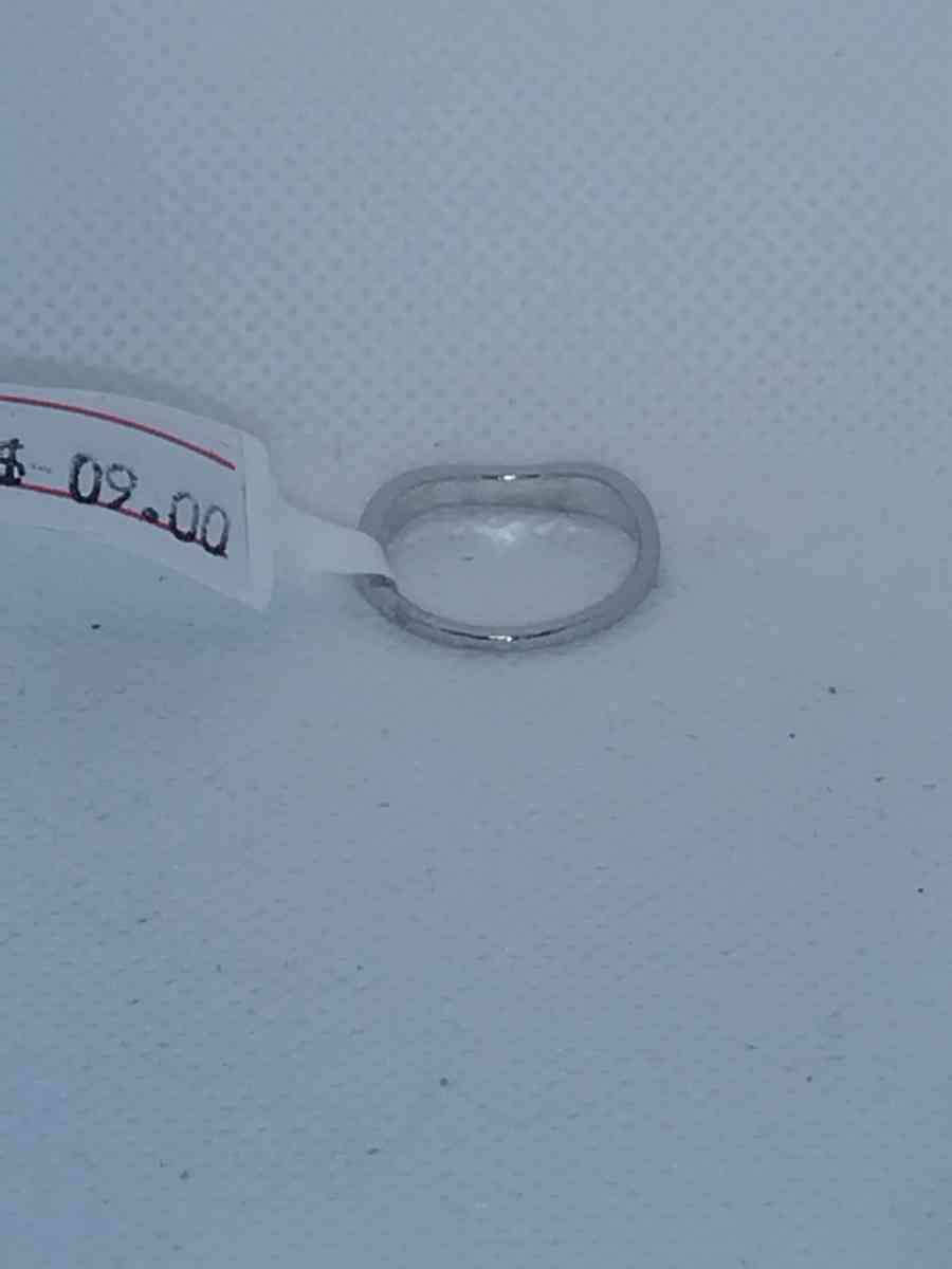 Wavy Retro Geometric Ring - Roanoke, Virginia - FleaMarketBay