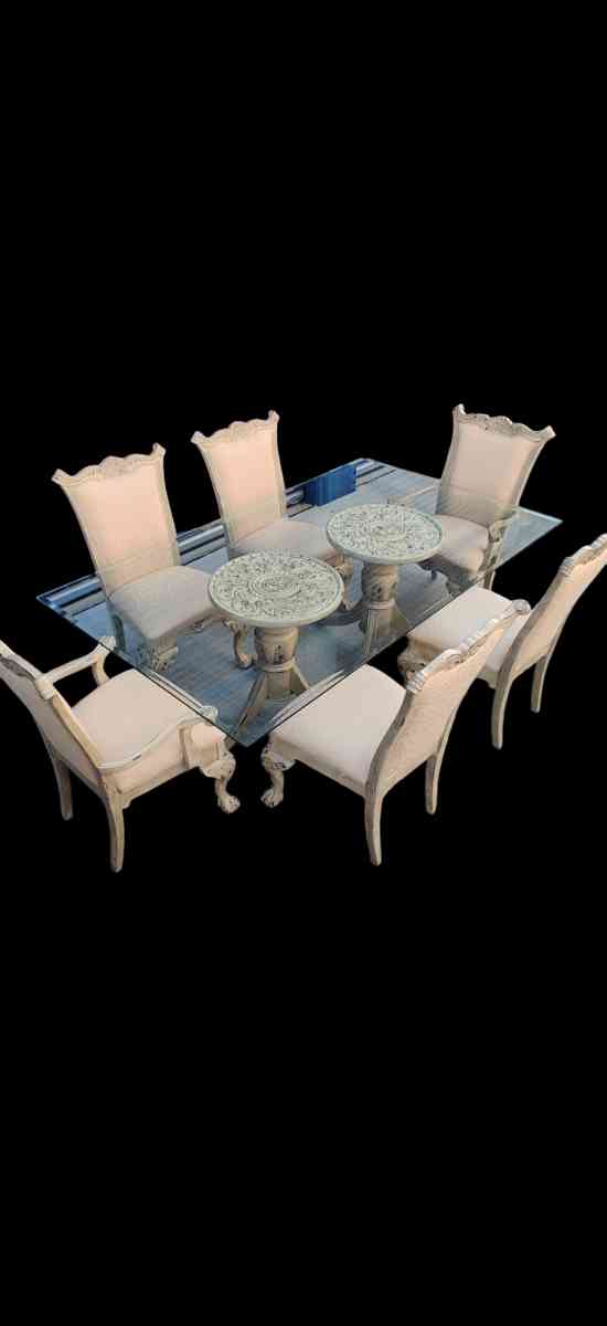 Contemporary Style Glass Table Seats 6 - Houston, Texas - FleaMarketBay