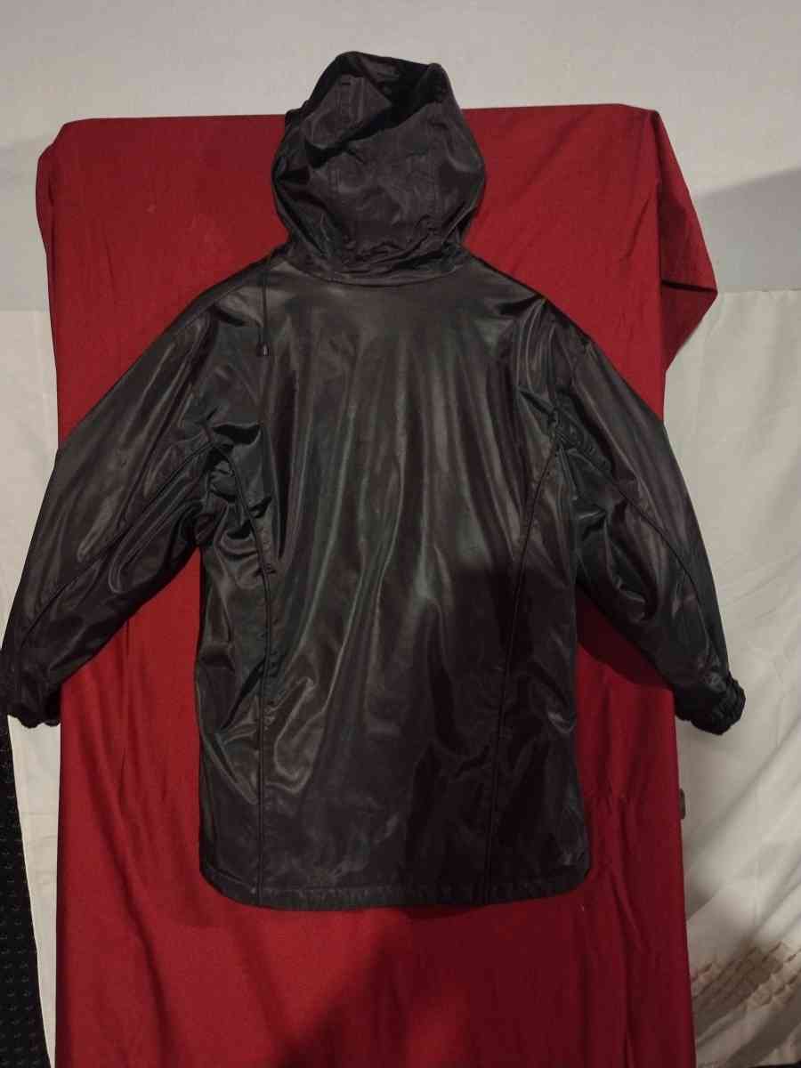 braetan rain jacket - Saint Louis, Missouri - FleaMarketBay