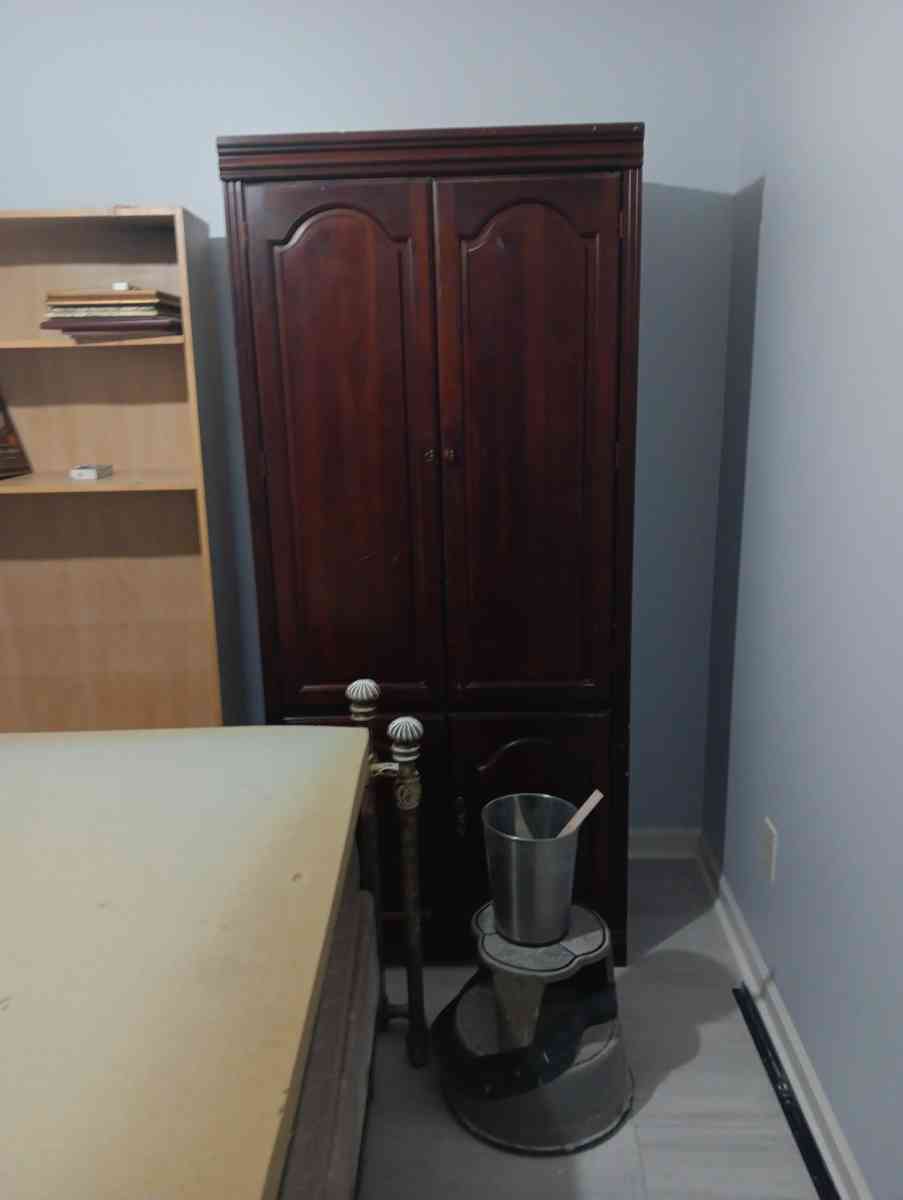 Armoire - Memphis, Tennessee