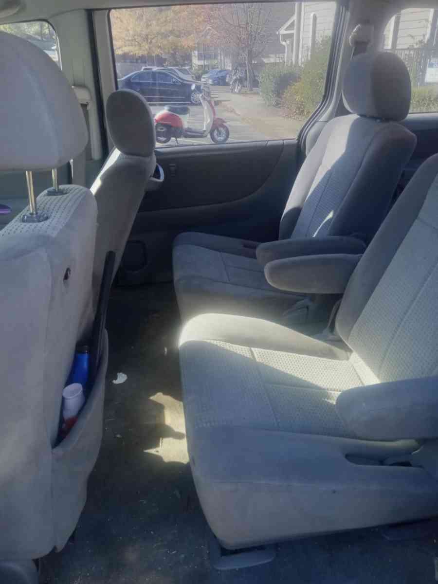 2006 Mazda MPV - Fayetteville, Arkansas - FleaMarketBay