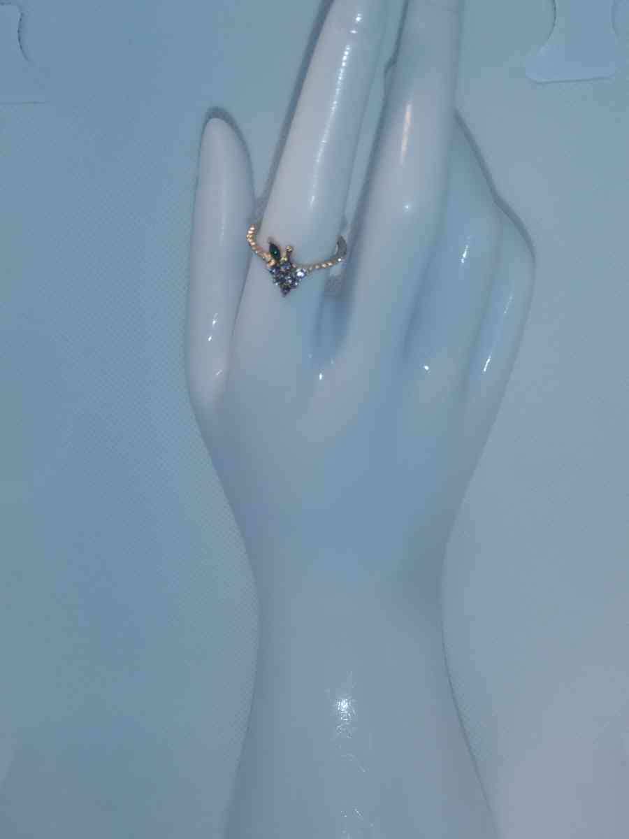White Grape Chic Rhinestone Ring - Roanoke, Virginia