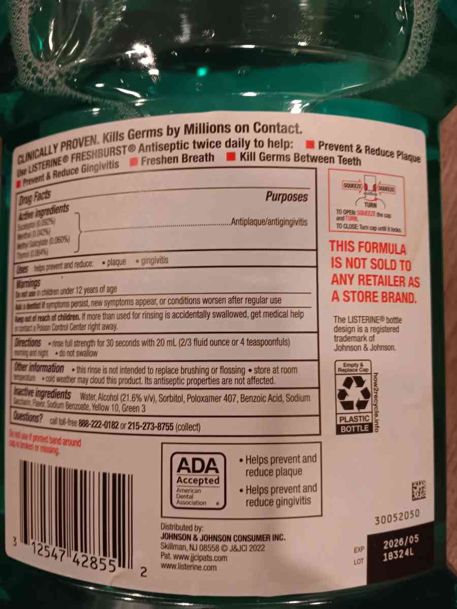 Listorine Fresh burst Antiseptic Mouthwash - Los Angeles, California