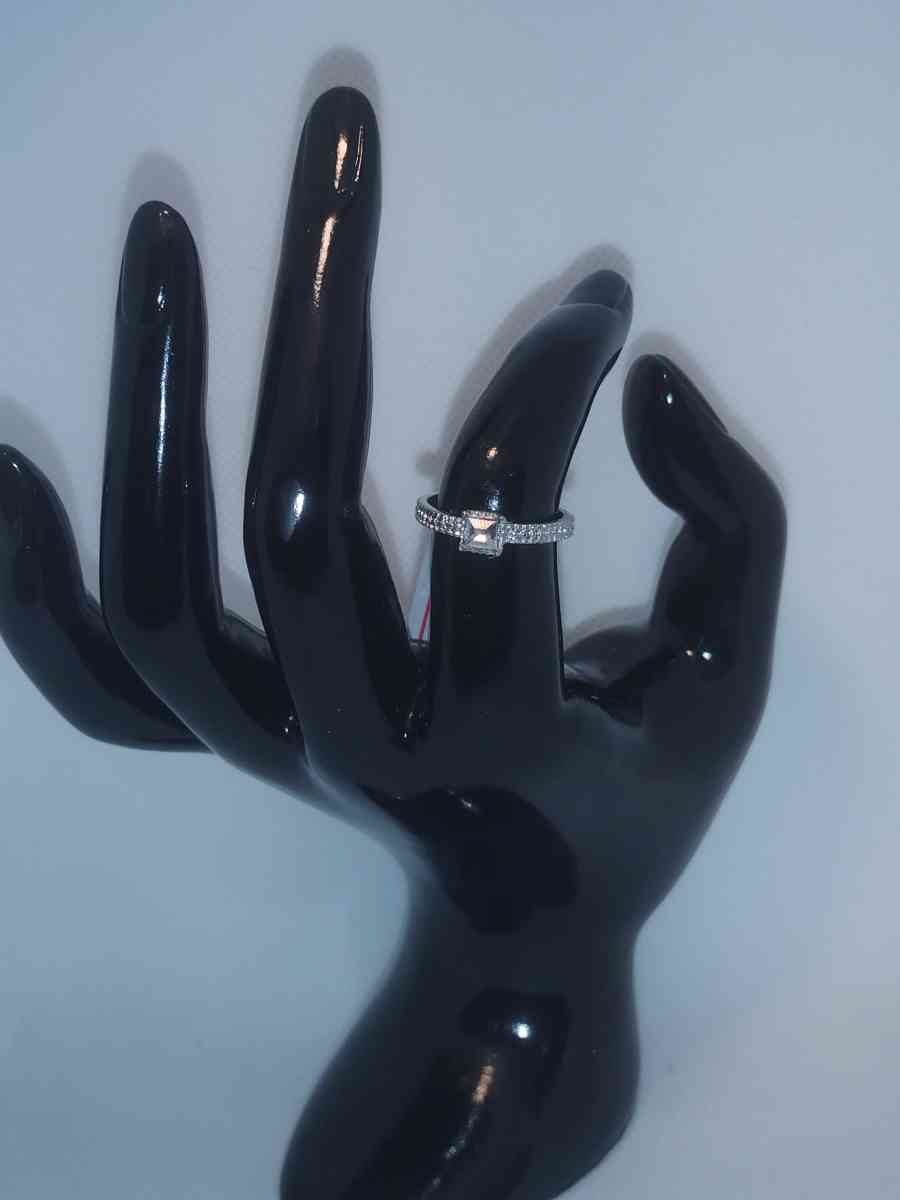 Square Cut Silver Ring GA - Roanoke, Virginia - FleaMarketBay