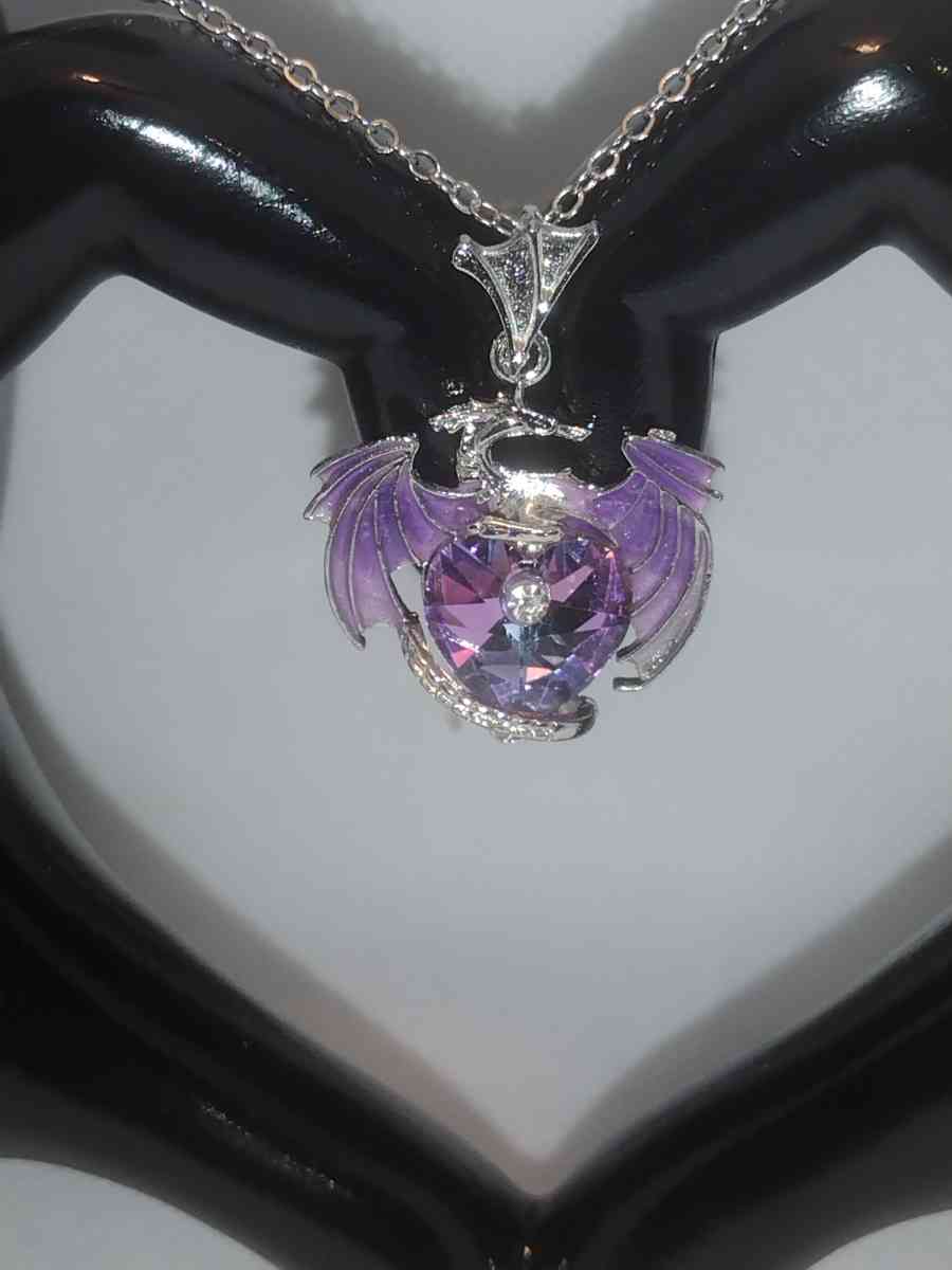 Dragon Heart Rhinestone Necklace Purple - Roanoke, Virginia - FleaMarketBay