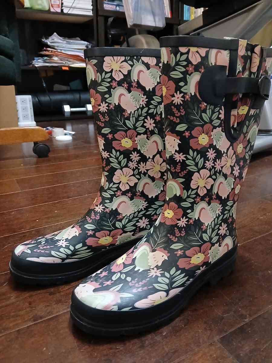 Western Chief rain boots size 8 - Indianapolis, Indiana - FleaMarketBay