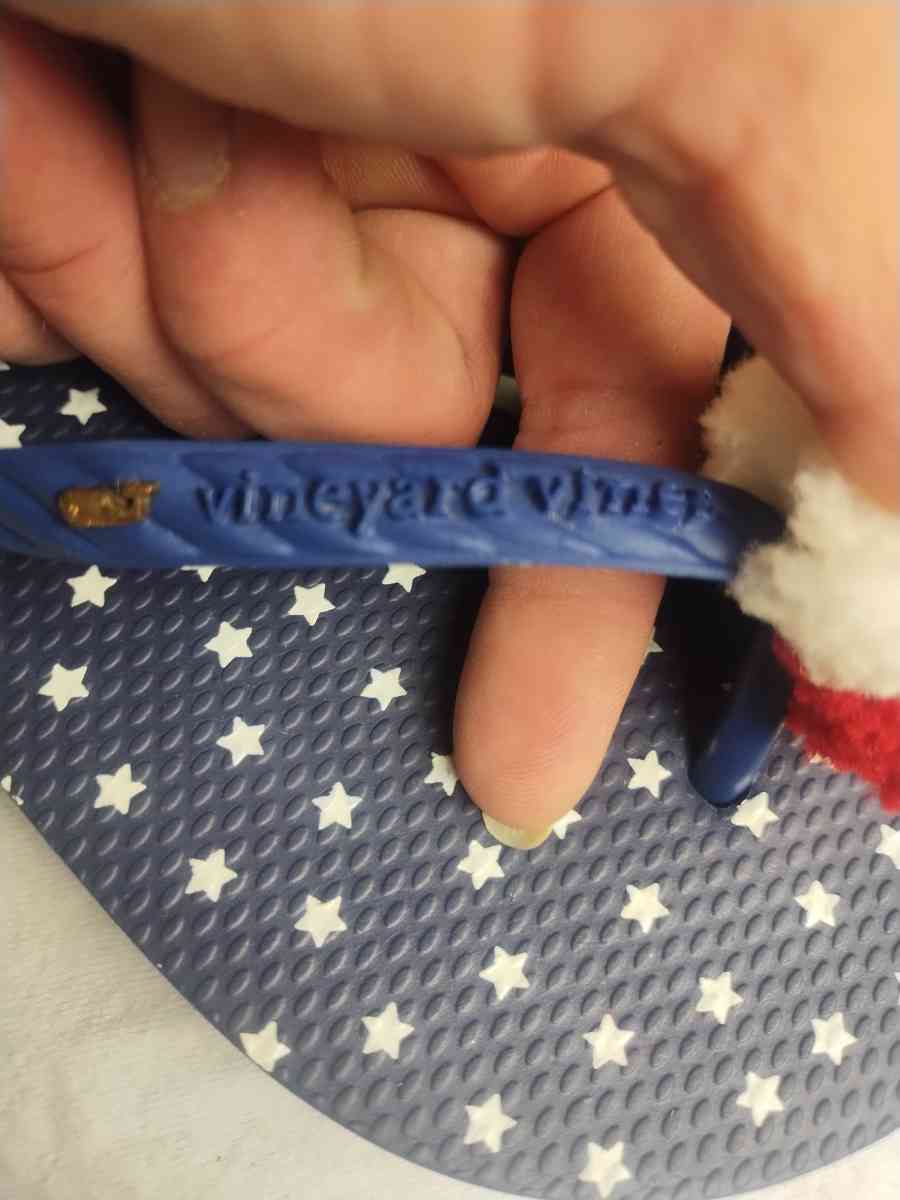 Vineyard Vines Sandals Size 13 - Kirkwood, Delaware - FleaMarketBay
