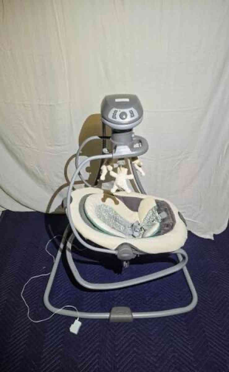 Graco swing and bouncer - Burleson, Texas - FleaMarketBay