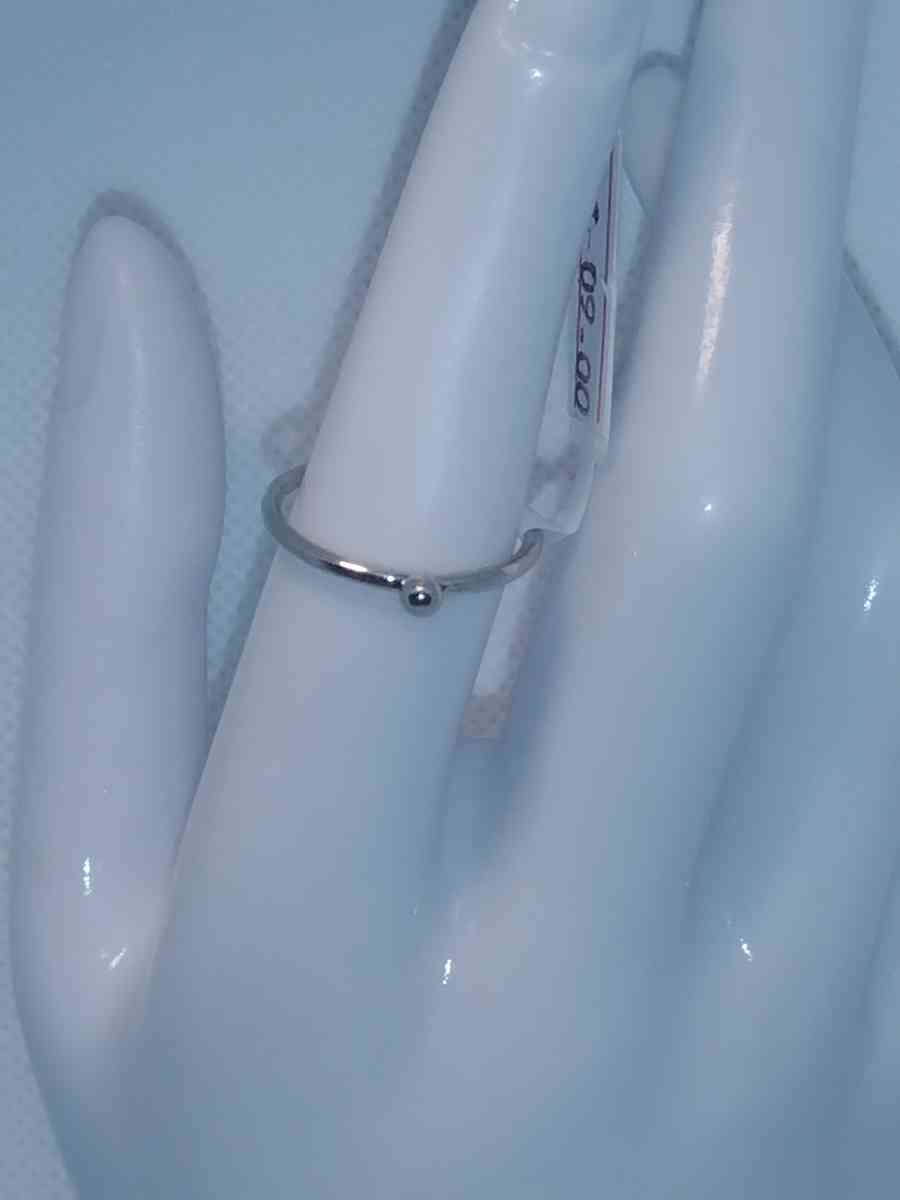 Silvery Sphere Ring RG - Roanoke, Virginia - FleaMarketBay