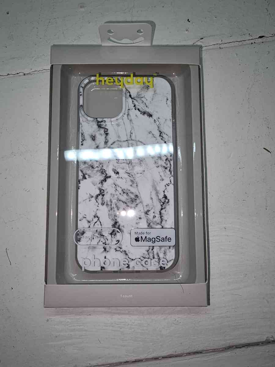 Iphone 13 case - Indianapolis, Indiana - FleaMarketBay
