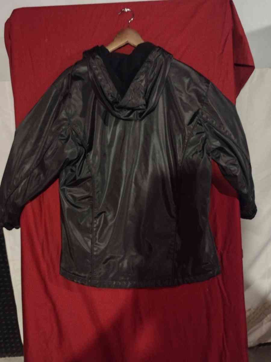 braetan rain jacket - Saint Louis, Missouri - FleaMarketBay