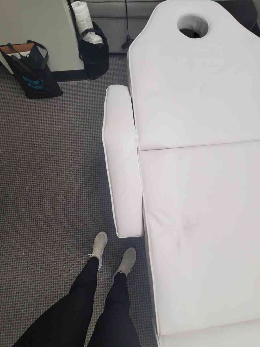 massage or tattoo table - Houston, Texas - FleaMarketBay